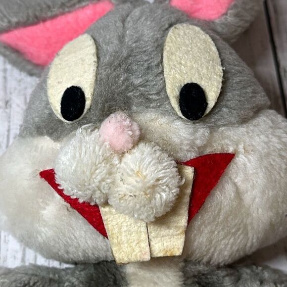 Vintage Bugs Bunny Hand Puppet Plush 12” Mighty Star Made in Korea 69 - Picture 3 of 8